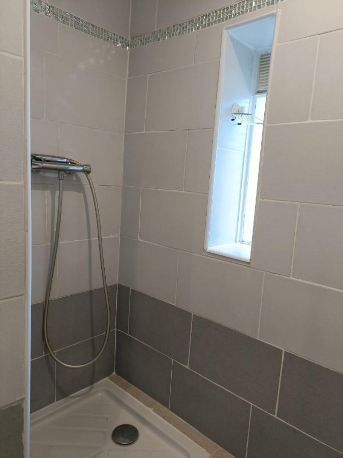Un Bel Appartement Rez Jardin Parking Gratuit Vence Kültér fotó